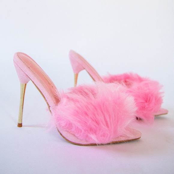 She’s The Moment Heels, Pink - Picture 1 of 3